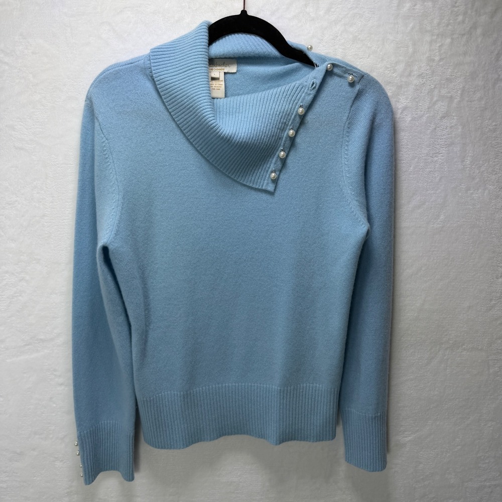 Mainbocher Women Large 100% Cashmere Powder Blue Pearl Accent Collar Sweater
